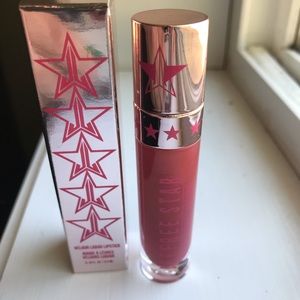 Jeffree Star liquid lip in Calabasas
